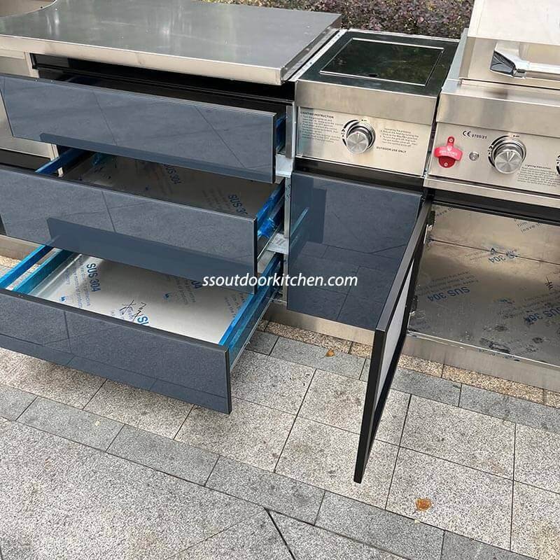 stainless steel outdoor kitchen